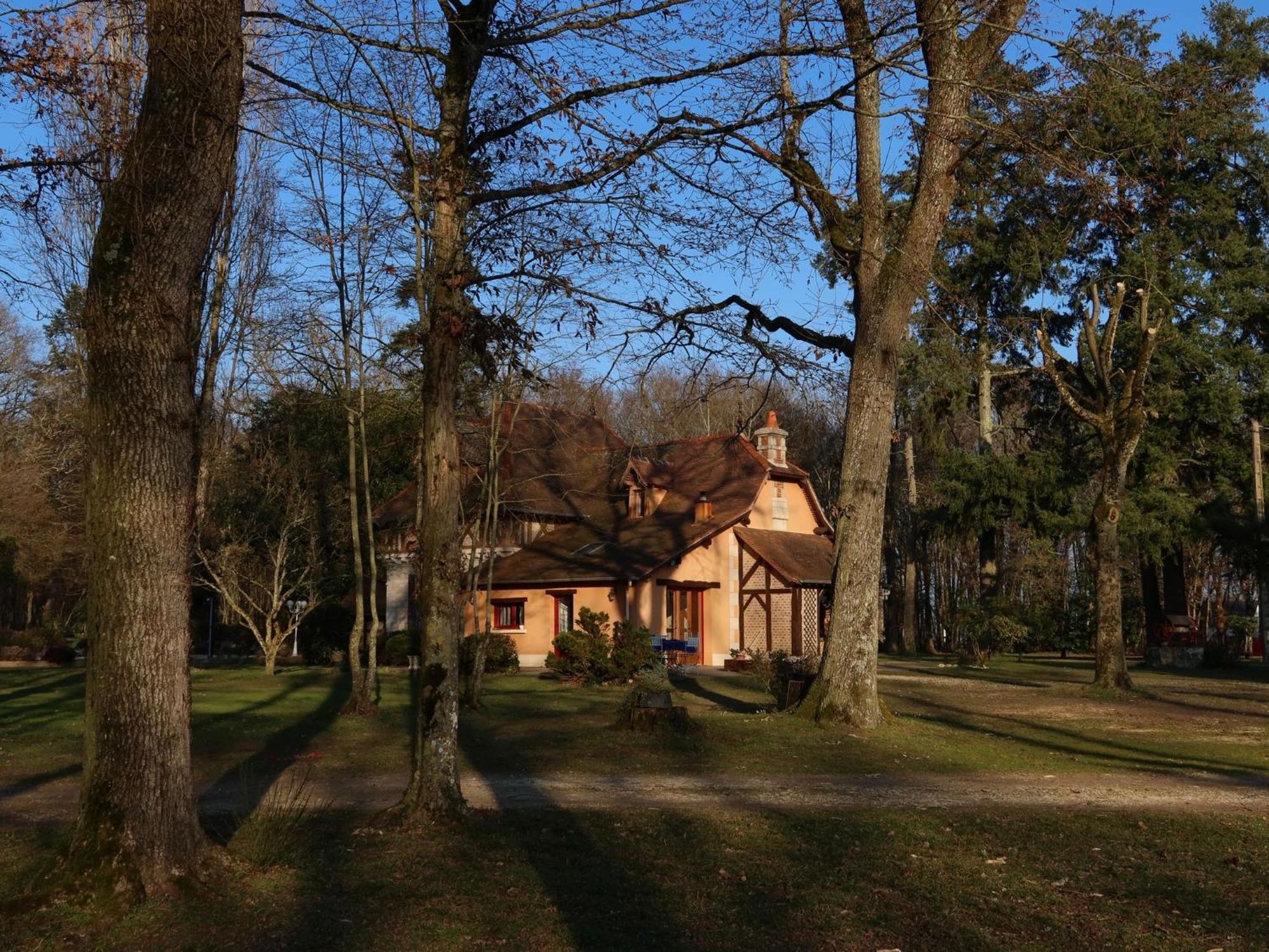 La Faisanderie Saint-Florent-sur-Cher Extérieur photo